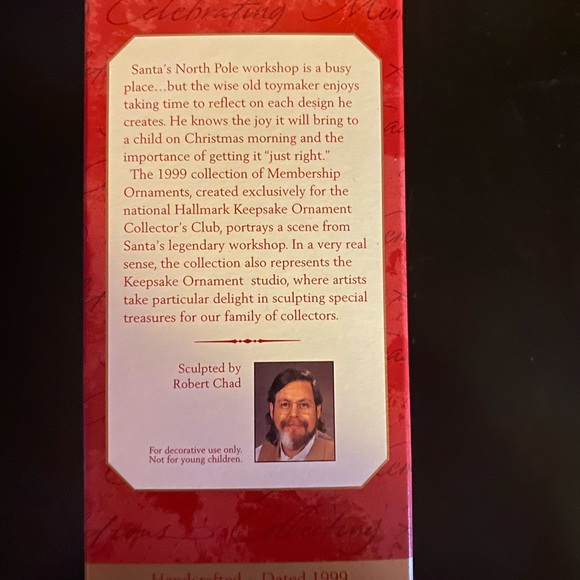 Hallmark Toymakers Gift - Picture 5 of 6